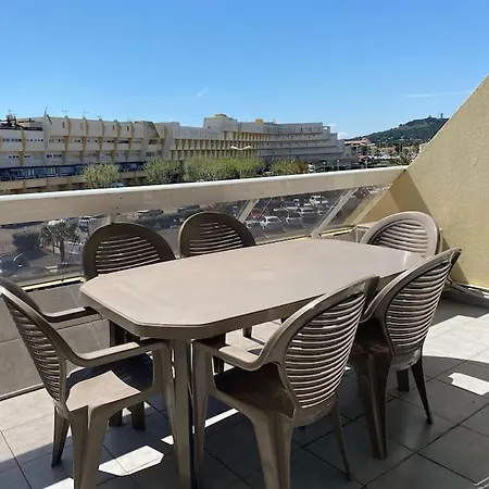 52, Heliopolis E Au Village Naturiste *